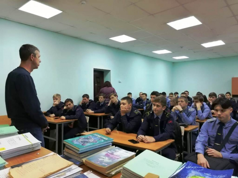Сотрудник социального отдела Бийской епархии принял участие в профилактической беседе о вреде "снюса"