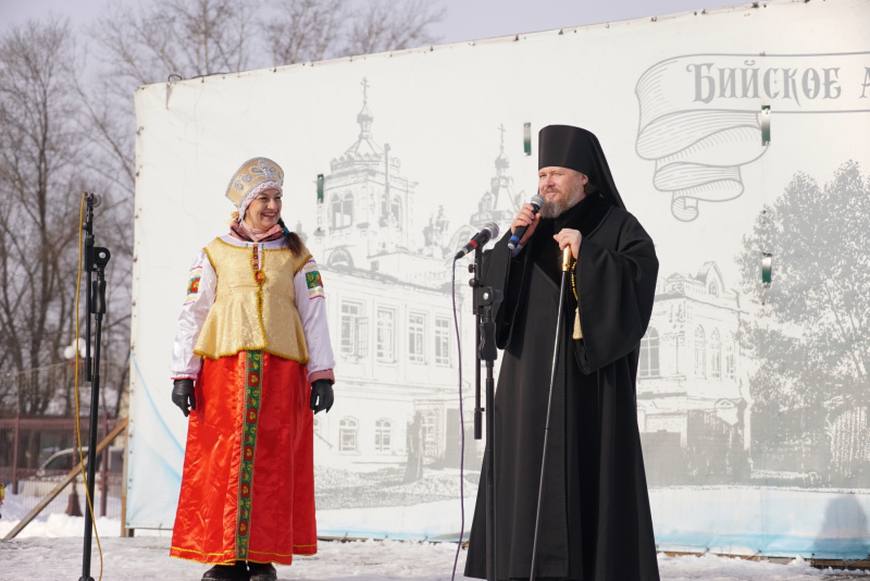 Епископ Серафим принял участие в открытии праздника «Проводы зимы» на Бийском архиерейском подворье 