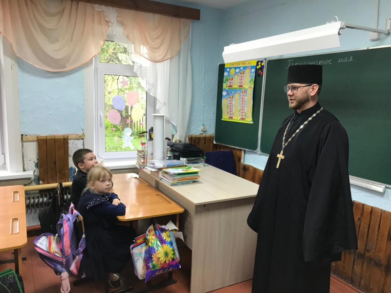 В школе села Красногорское прошел открытый урок, посвященный празднику Пасхи 
