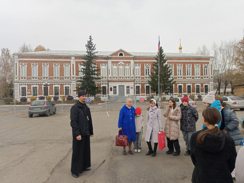 В Православной школе города Бийска прошла встреча с учениками средних общеобразовательных школ