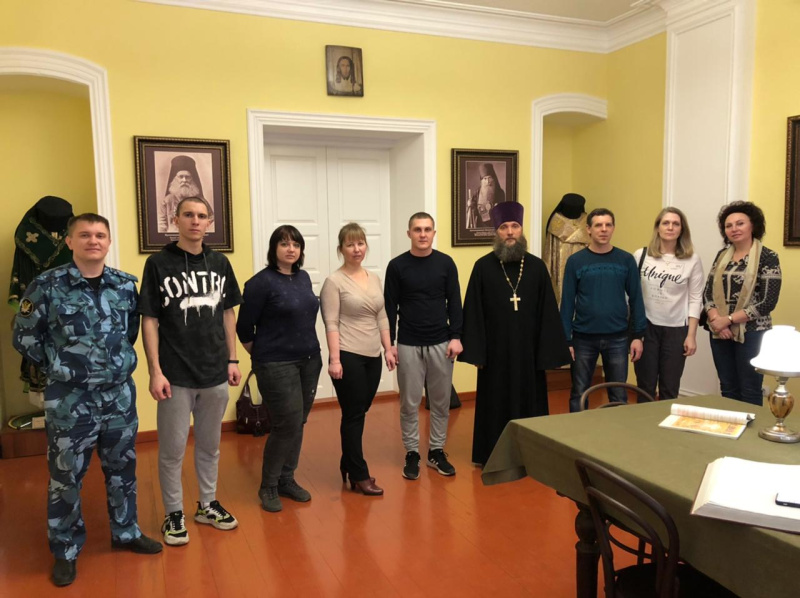 Сотрудники ФСИН города Бийска посетили музей истории Алтайской Духовной миссии