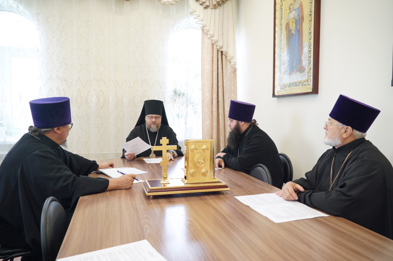 Епископ Серафим возглавил заседание Епархиального совета