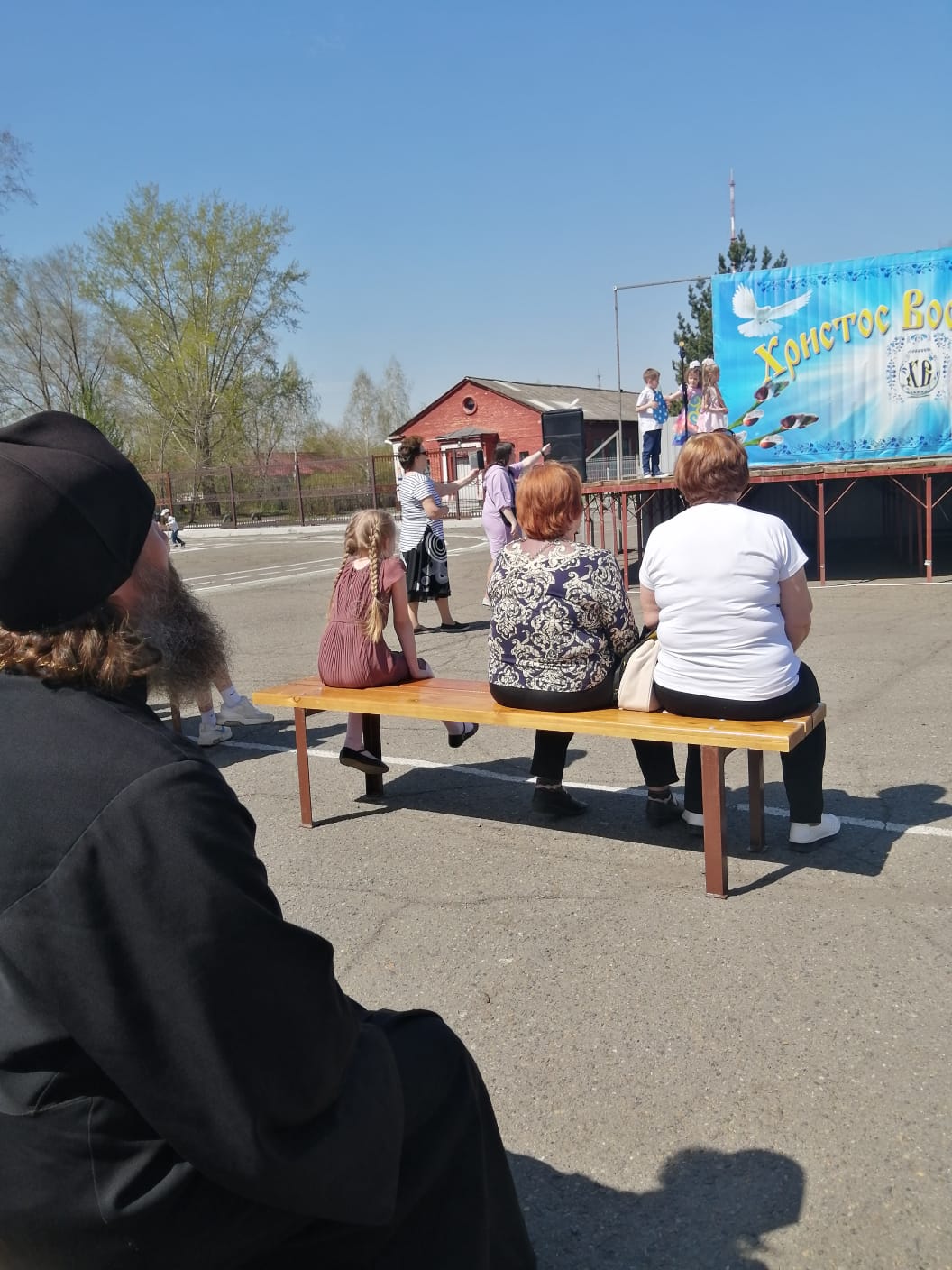 Бийская епархия - Осужденные Исправительного Центра КП№2 города Бийска  посетили епархиальное мероприятие «Пасха Красная» и Музей истории Алтайской  духовной миссии