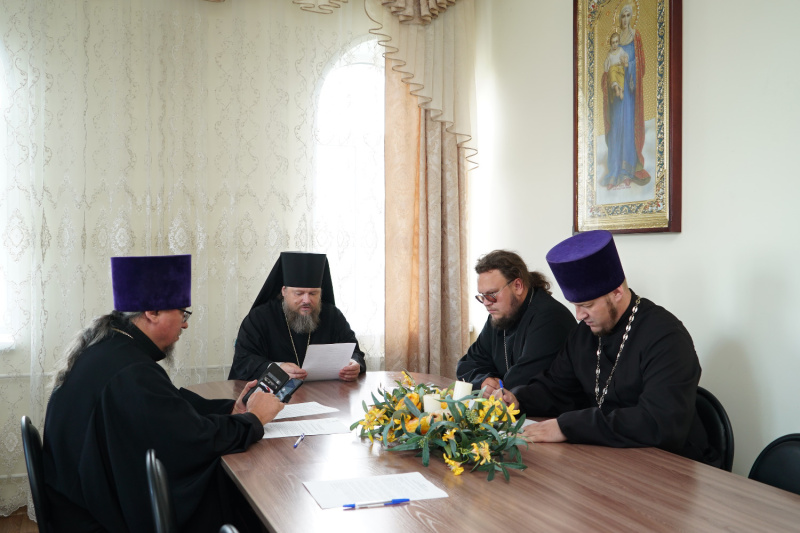Епископ Серафим возглавил заседание Епархиального совета