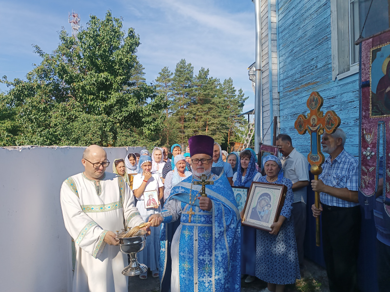 В храме Казанской иконы Божией Матери села Советское прошел престольный праздник 