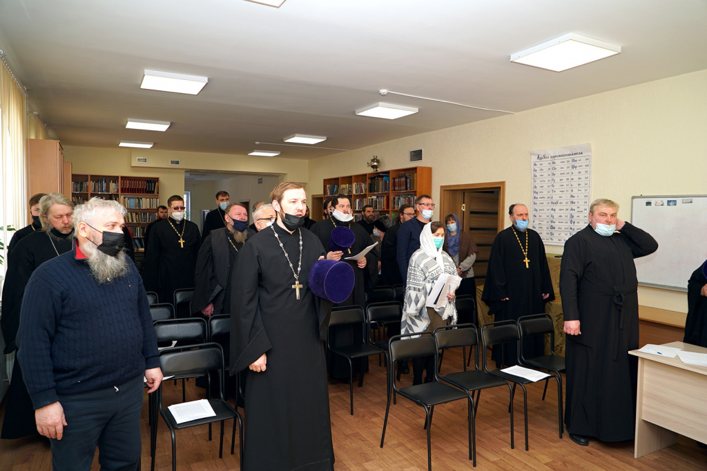 Преосвященнейший епископ Серафим возглавил работу Епархиального собрания Бийской епархии