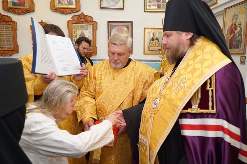Епископ Бийский и Белокурихинский Серафим совершил Вечернее богослужение и Постриг в Великую схиму