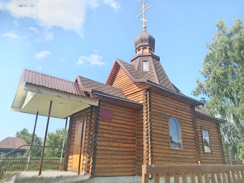 Храм святых Царских Мучеников села Соусканиха Красногорского района 