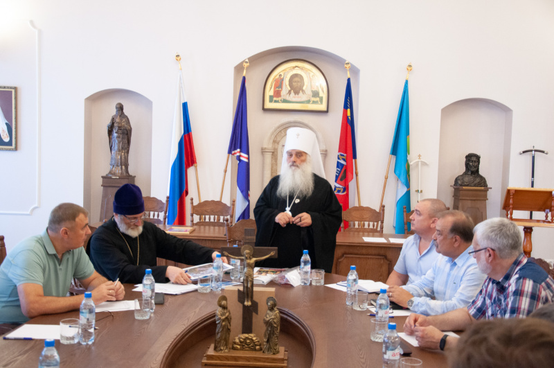 Состоялось заседание попечительского совета, посвященное восстановлению Петропавловского собора в Барнауле