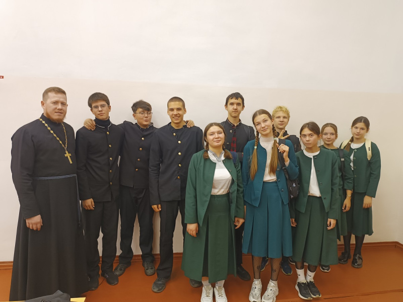 В Бийской православной школе состоялась викторина со старшеклассниками
