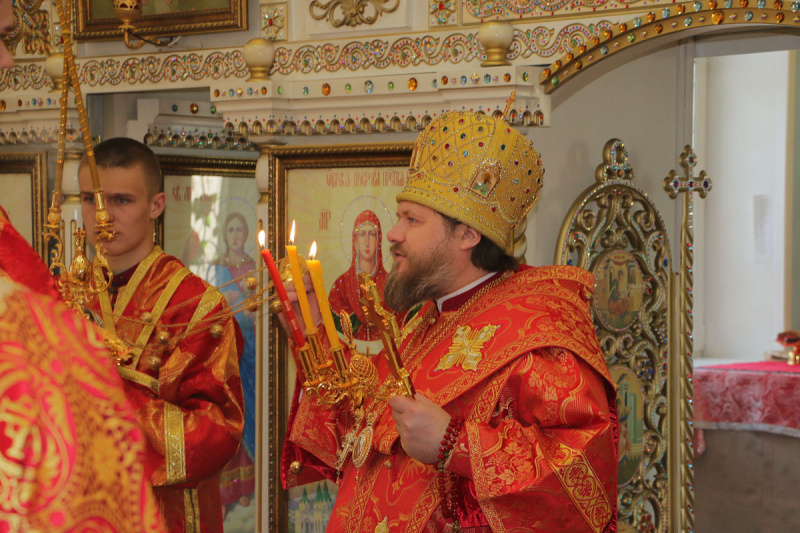 Епископ Серафим совершил Вечернее богослужение Светлого вторника