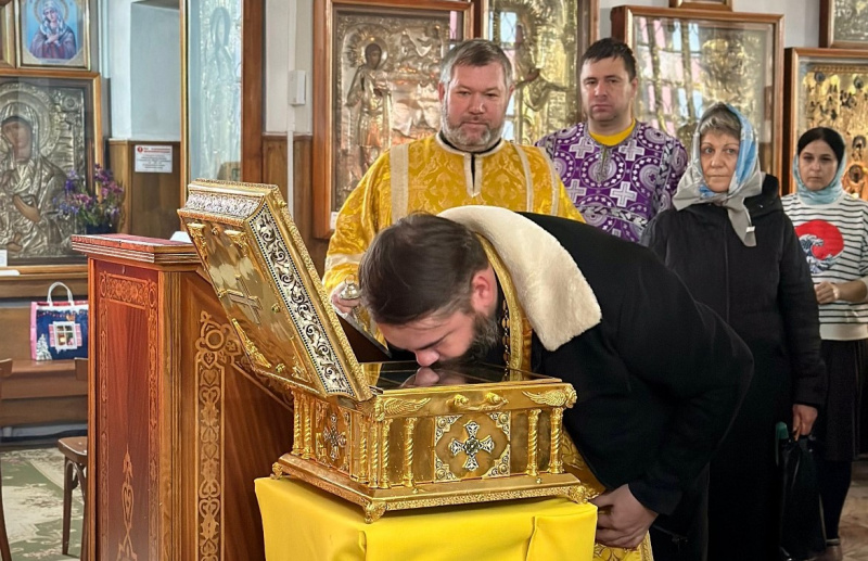 В Пантелеимоновский собор города Белокурихи прибыл ковчег с честной главой святителя Иннокентия, митрополита Московского 