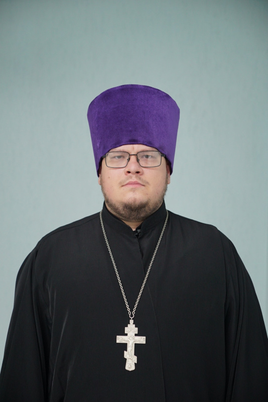 священник Даниил Тишков