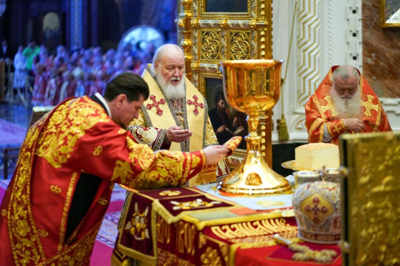 Епископ Серафим в сонме архипастырей сослужил Святейшему Патриарху Кириллу в день его тезоименитства 