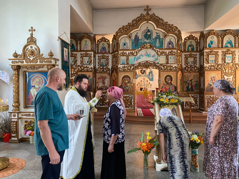 В храм Богоявления Господня села Соколово прибыла икона святых благоверных Петра и Февронии