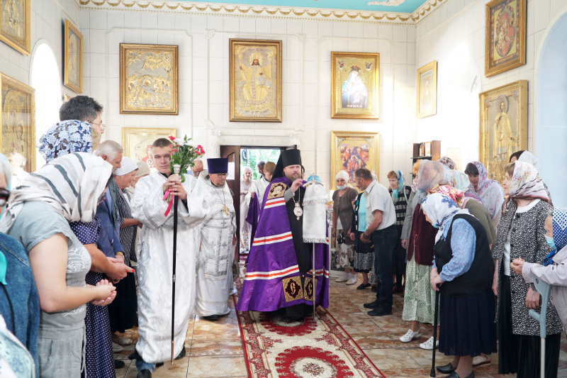 Епископ Серафим совершил Божественную литургию в праздник Вознесения Господня 