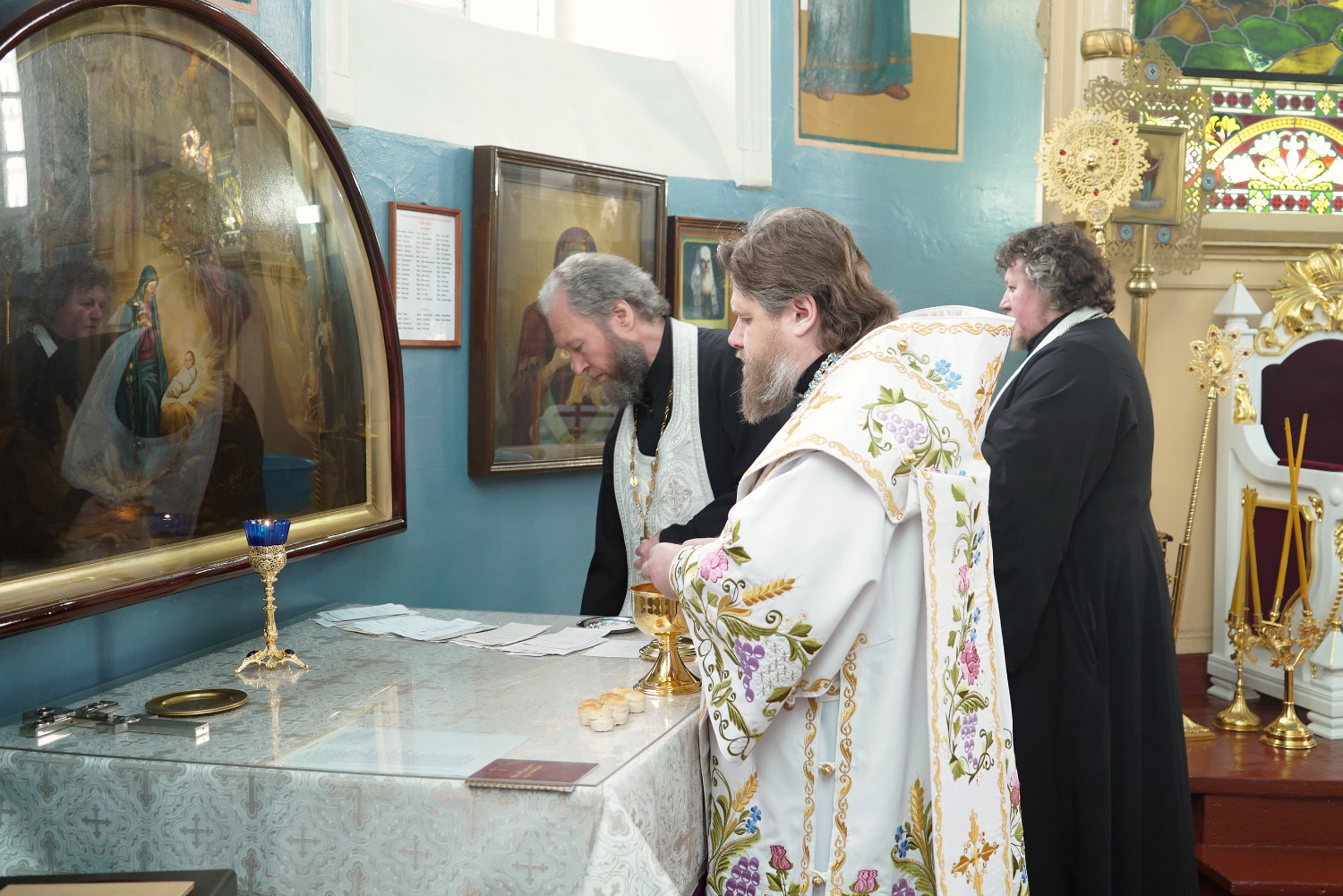 открытка великая суббота канун пасхи. накануне субботы. суббота похвала богородицы читает служит патриарх где. накануне субботы. каплан канун субботы.