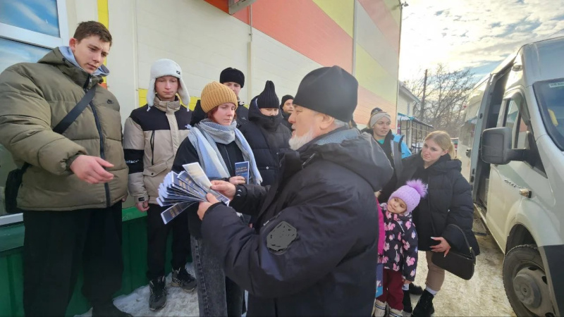 Настоятель храма Покрова Пресвятой Богородицы села Алтайское благословил кадетов и православных следопытов в паломническую поездку 