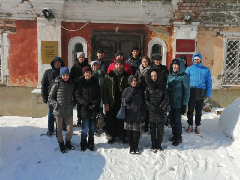 Заключенные исправительного центра города Бийска посетили музей истории Алтайской духовной миссии