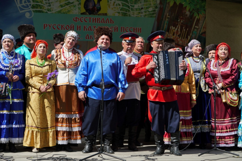 В Бийской епархии прошел фестиваль русской и казачьей песни 
