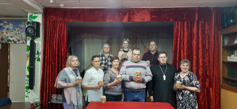 Во вторник Светлой седмицы священник посетил ресурсный центр Алтайского краевого союза инвалидов