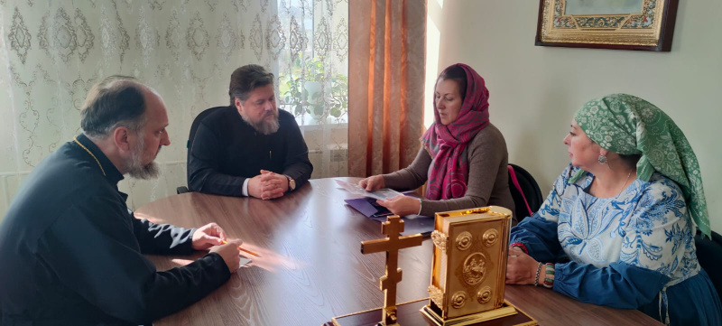Епископ Серафим провел рабочую встречу с волонтерами СВО 