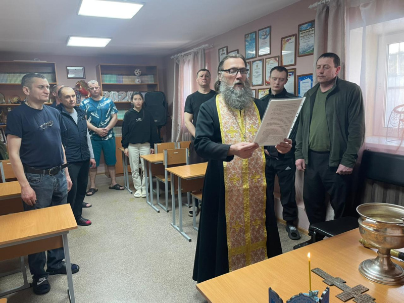 Помощник благочинного города Бийска по тюремному служению провел «Неделю молитвы» в учреждении ФСИН 