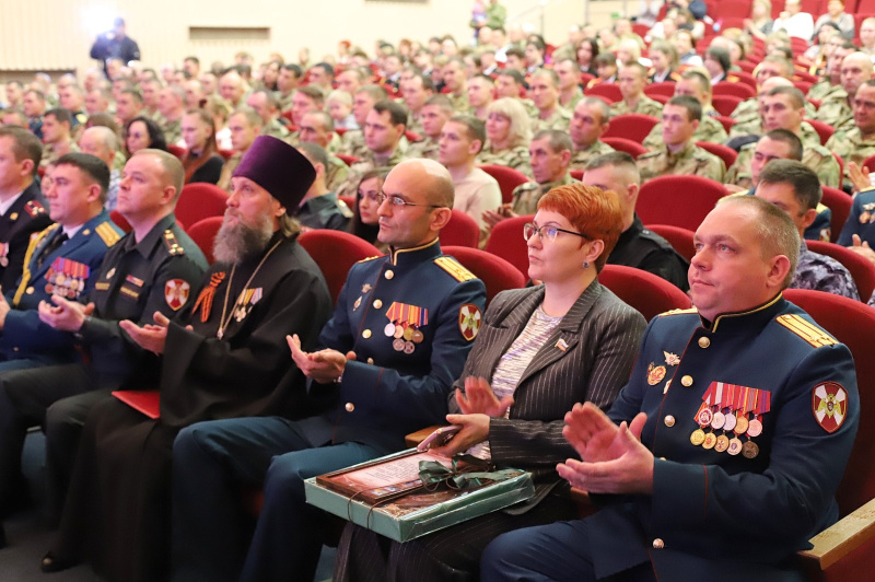 Руководитель отдела по взаимодействию с вооружёнными силами и правоохранительными органами принял участие в торжественном собрании войск Национальной гвардии 