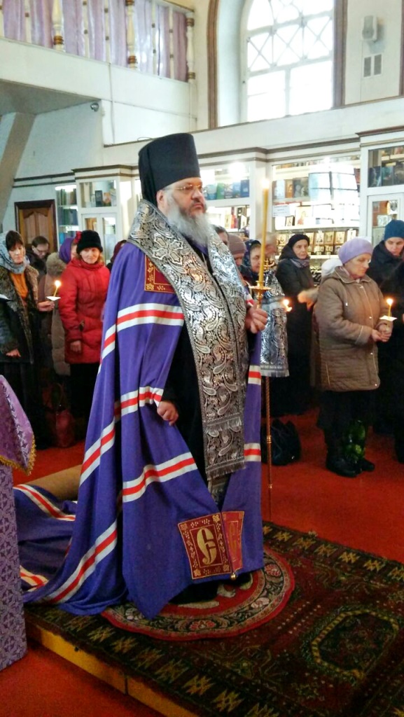 Чтение Великого канона преподобного Андрея Критского в Казанском храме города Бийска