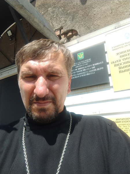 Помощник благочинного Алтайского округа по работе с пенитенциарными учреждениями провел встречу с условно осужденными