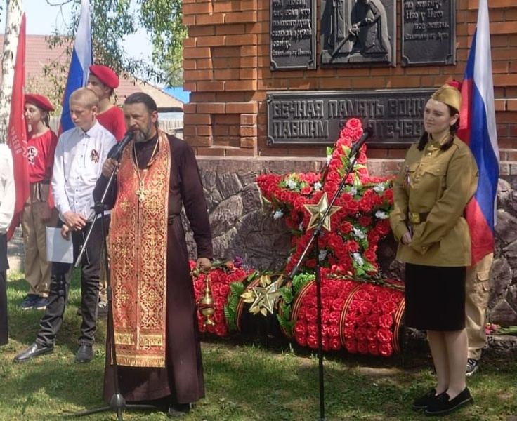 Празднование Дня Победы на приходе храма Святой Троицы села Малоугренево
