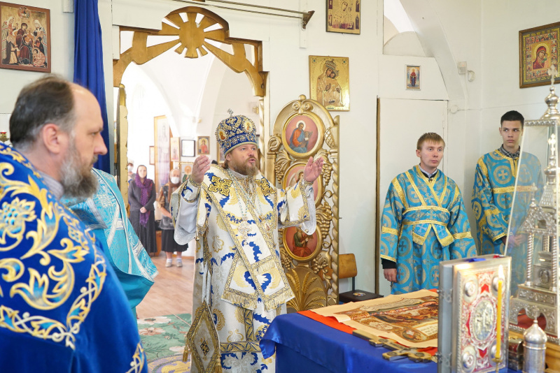 Архиерейское Богослужение в Красногорском 