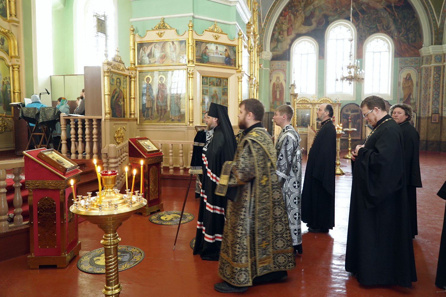 Служба в страстной понедельник