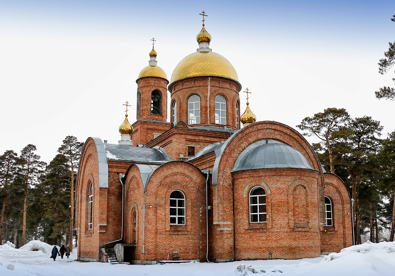 Бийская епархия - Храм Покрова Пресвятой Богородицы (район Льнокомбината)  города Бийска