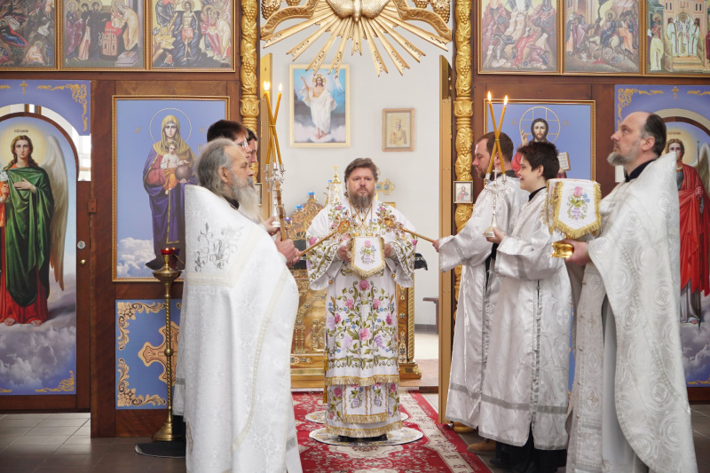 Епископ Серафим совершил Божественную литургию в Лазареву субботу 