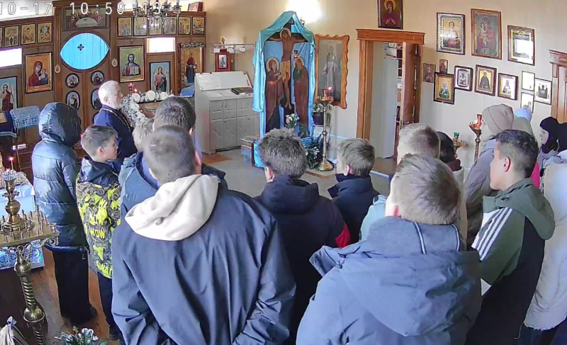Ученики школы посетили храм Покрова Пресвятой Богородицы села Алтайское 