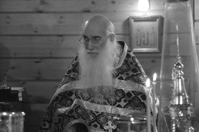 Преставился ко Господу иеромонах Евтропий (Шибаев), настоятель Покровского храма села Старобелокуриха