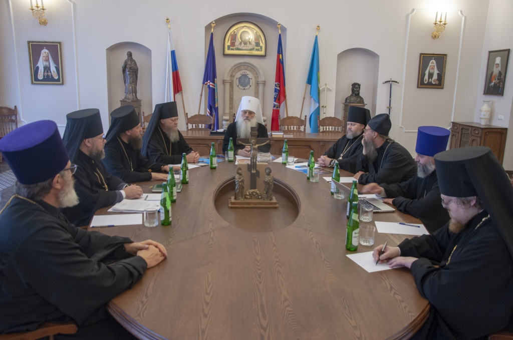 Епископ Серафим принял участие в заседании Архиерейского совета Алтайской митрополии 