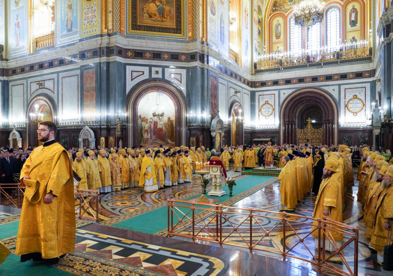 В день памяти мученицы Татианы епископ Серафим сослужил Святейшему Патриарху за Литургией в Храме Христа Спасителя