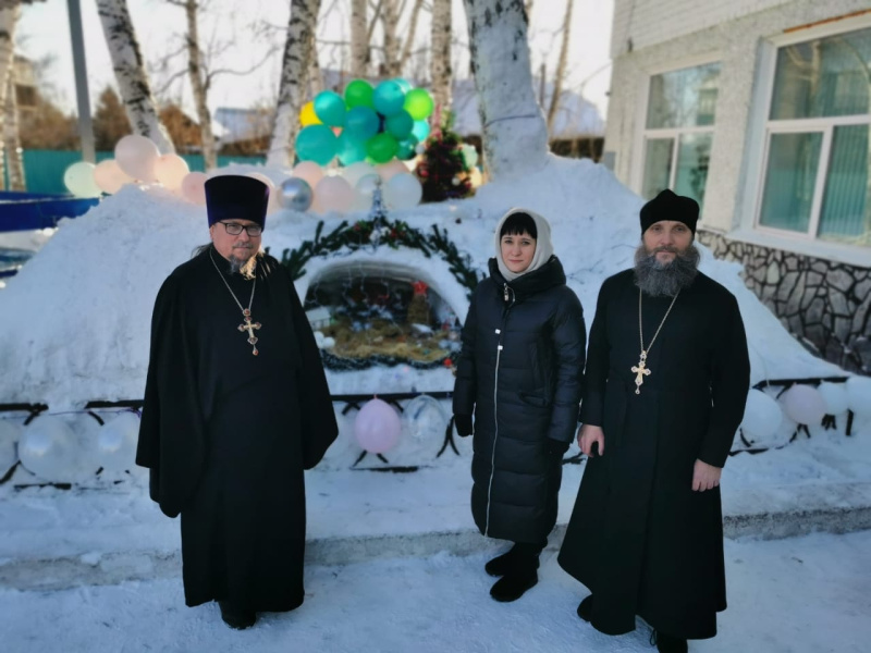 В ФКУ КП №2 города Бийска состоялось открытие Рождественского вертепа 