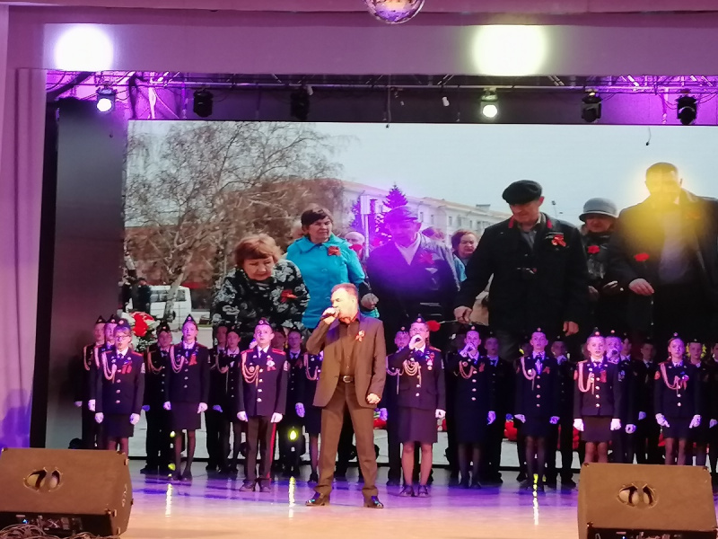 В городе Бийске прошло праздничное мероприятие для ветеранов и сотрудников УИС, посвященное 80-летию Великой Победы