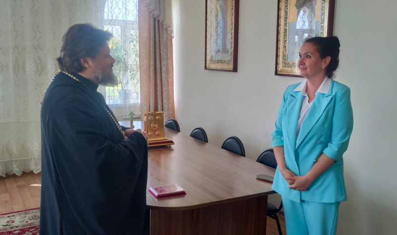 Епископ Серафим провел рабочую встречу с консультантом Департамента Администрации губернатора и правительства Алтайского края по обеспечению региональной безопасности