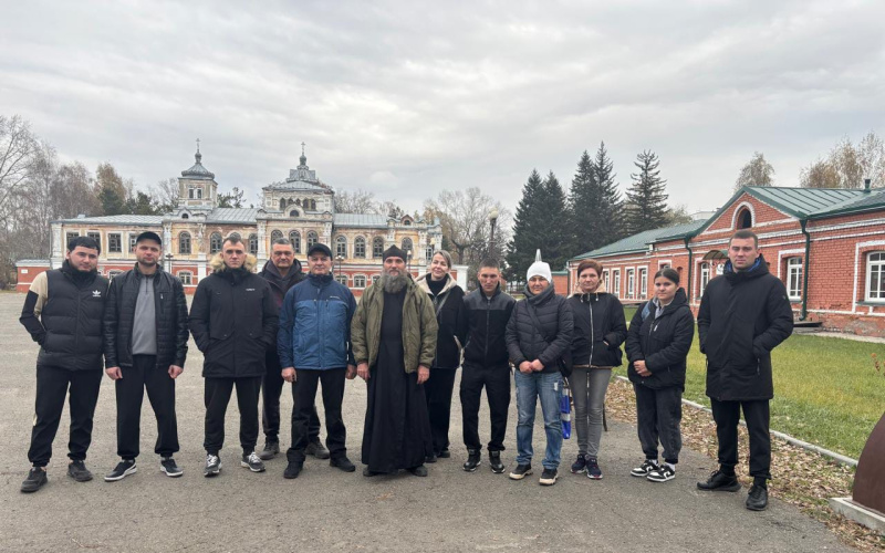 Помощник благочинного города Бийска по тюремному служению организовал для осужденных экскурсию по Бийскому архиерейскому подворью