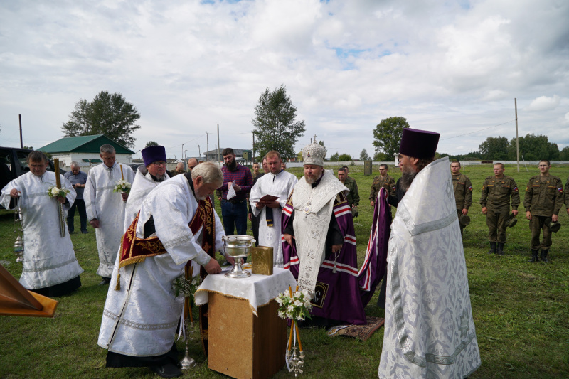 Епископ Серафим освятил закладной камень в основание часовни святого благоверного князя Александра Невского на территории воинской части 