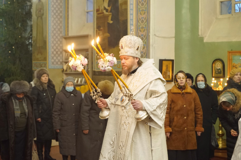 Епископ Серафим совершил Божественную литургию в 29-ю Неделю по Пятидесятнице, по Рождестве Христовом 